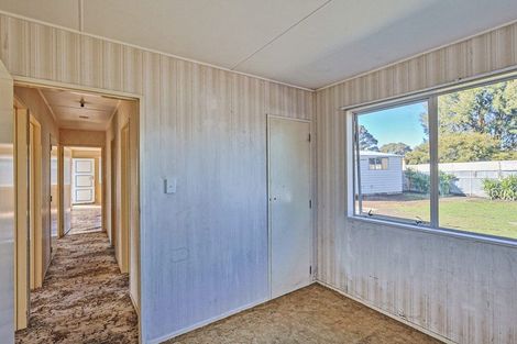 Photo of property in 25 Burton Crescent, Flaxmere, Hastings, 4120