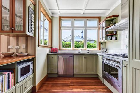 Photo of property in 24 Naylor Street, Hamilton East, Hamilton, 3216