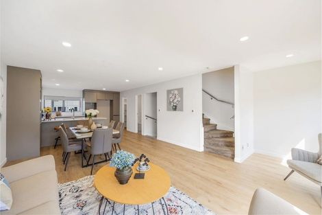 Photo of property in 16 Meritage Lane, Te Atatu South, Auckland, 0610