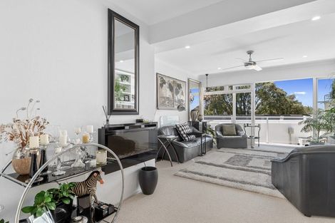 Photo of property in 3/22 Cliff Road, Tauranga, 3110