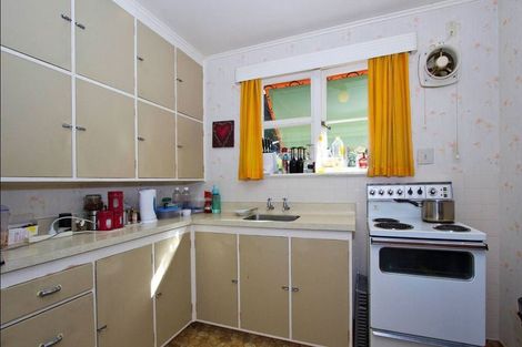 Photo of property in 46b Stanley Street, Wainuiomata, Lower Hutt, 5014