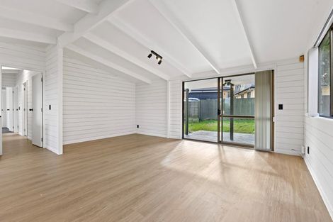 Photo of property in 2/12 Christmas Road, Manurewa, Auckland, 2102