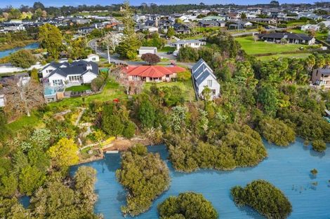 Photo of property in 41 Kent Terrace, Riverhead, 0820