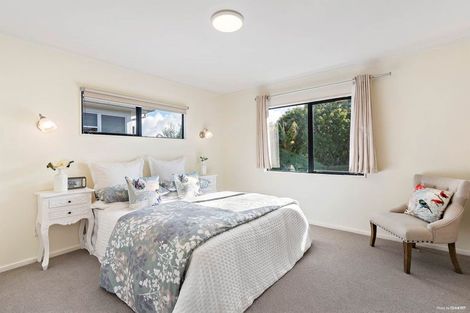 Photo of property in 106 Seymour Road, Sunnyvale, Auckland, 0612