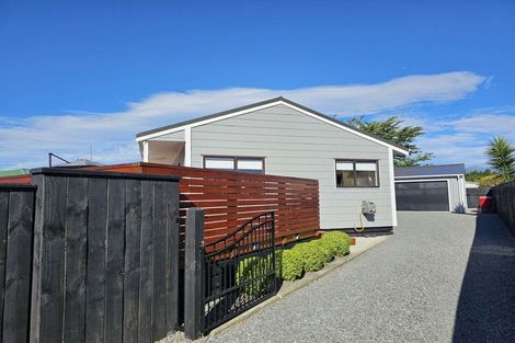 Photo of property in 13 Perth Street, Levin, 5510