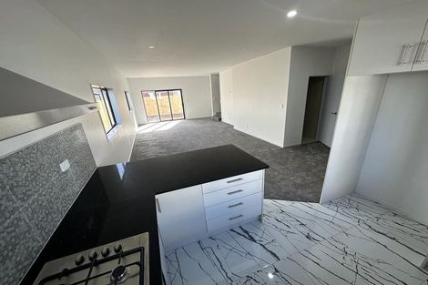 Photo of property in 6 Nagra Lane, Papakura, 2110