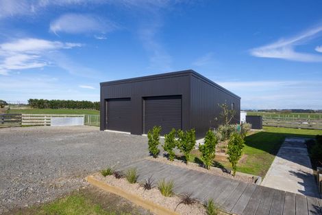 Photo of property in 567 Lethbridge Road, Halcombe, 4775