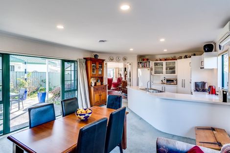 Photo of property in 3 Palace Court, Taradale, Napier, 4112