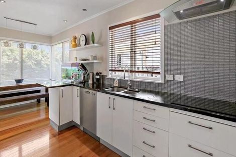 Photo of property in 1 Royal View Road, Te Atatu South, Auckland, 0610