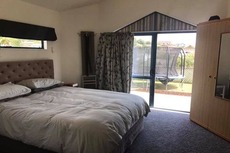 Photo of property in 72 Samwell Drive, Whitby, Porirua, 5024