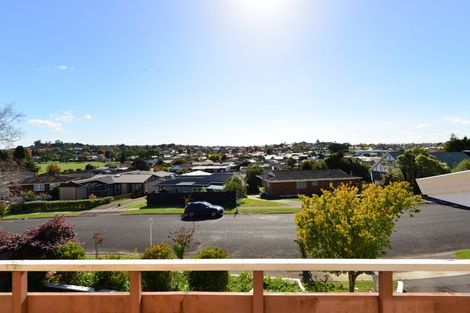 Photo of property in 5 Amanda Avenue, Dinsdale, Hamilton, 3204