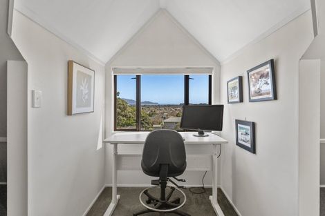 Photo of property in 50 Winara Avenue, Waikanae, 5036