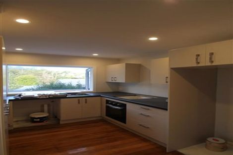 Photo of property in 70 Eskdale Road, Birkdale, Auckland, 0626