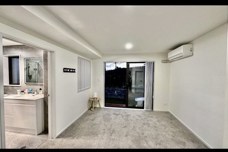 Photo of property in 2b Kororo Street, Northcote, Auckland, 0627