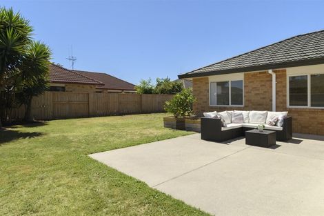 Photo of property in 305 Gravatt Road, Papamoa Beach, Papamoa, 3118