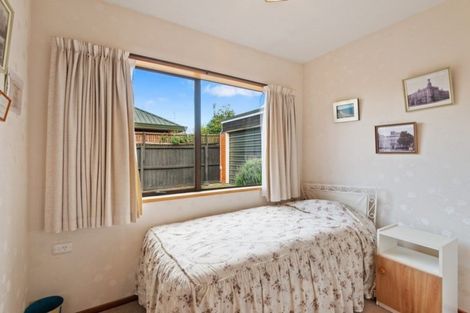 Photo of property in 26 Felstead Place, Avonhead, Christchurch, 8042
