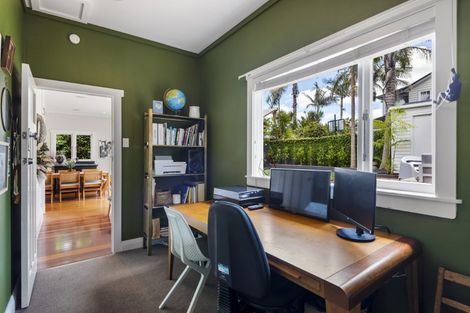 Photo of property in 40 Ngataringa Road, Devonport, Auckland, 0624