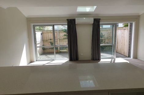 Photo of property in 19u7 Collins Avenue, Tawa, Wellington, 5028