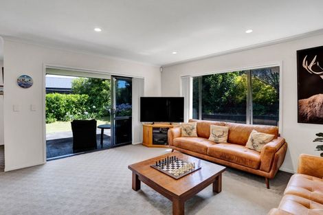 Photo of property in 3 Whenu Way, Bell Block, New Plymouth, 4312
