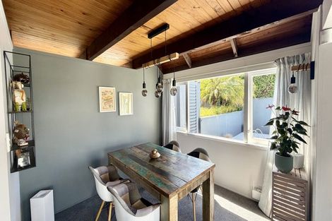 Photo of property in 52 Balmain Road, Chatswood, Auckland, 0626