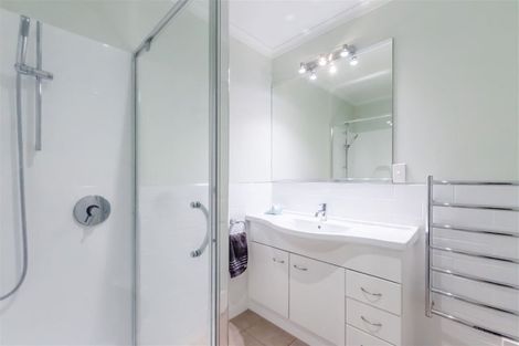 Photo of property in 4/1 Marine Parade, Paraparaumu Beach, Paraparaumu, 5032