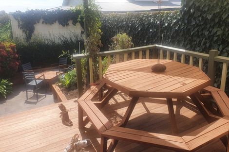 Photo of property in 11 Ronald Street, Strandon, New Plymouth, 4312