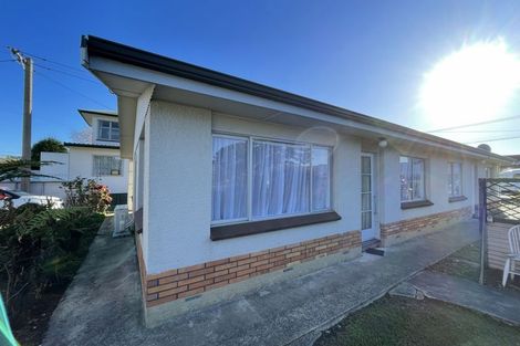 Photo of property in 105 Macandrew Road, South Dunedin, Dunedin, 9012