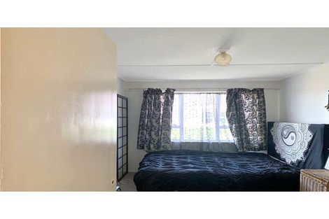 Photo of property in 49 Goldsmith Crescent, Levin, 5510