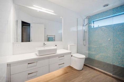 Photo of property in 2/2 Rahopara Street, Castor Bay, Auckland, 0620