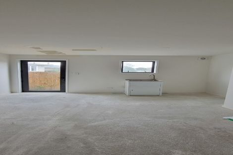 Photo of property in 2b Glenvil Lane, Te Atatu Peninsula, Auckland, 0610