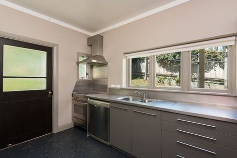 Photo of property in 51a Majoribanks Street, Mount Victoria, Wellington, 6011