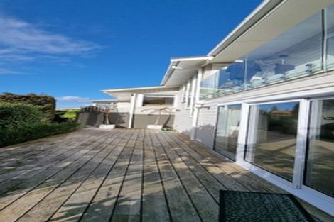 Photo of property in 17 Bevyn Street, Castor Bay, Auckland, 0620