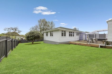 Photo of property in 56 Kemble Close, Mangere, Auckland, 2022