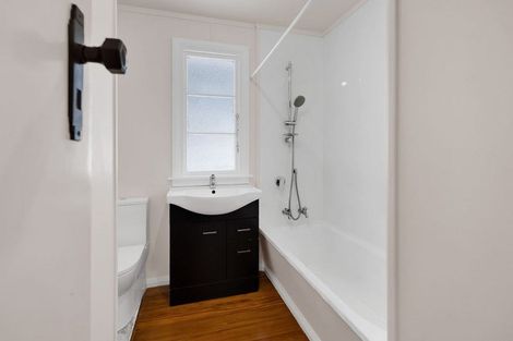 Photo of property in 19a Lorna Street, Lynmouth, New Plymouth, 4310