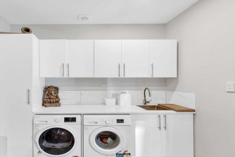 Photo of property in 9/60 Kelman Road, Kelston, Auckland, 0602