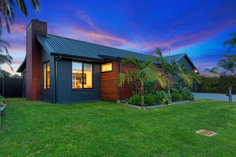 Photo of property in 36 Santa Cruz Drive, Papamoa Beach, Papamoa, 3118