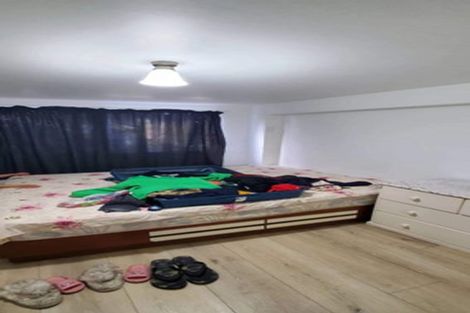 Photo of property in 9 Velma Road, Hillcrest, Auckland, 0627