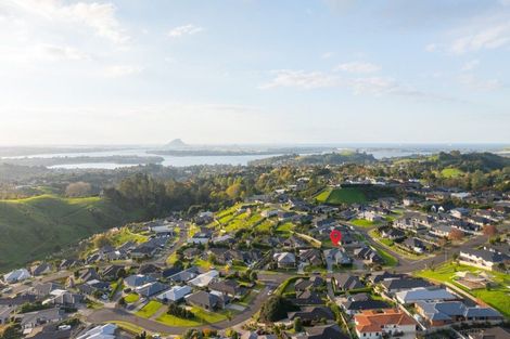 Photo of property in 32 Ballintoy Park Drive, Welcome Bay, Tauranga, 3175