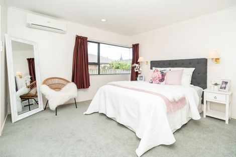 Photo of property in 4 Mews Place, Forest Lake, Hamilton, 3200