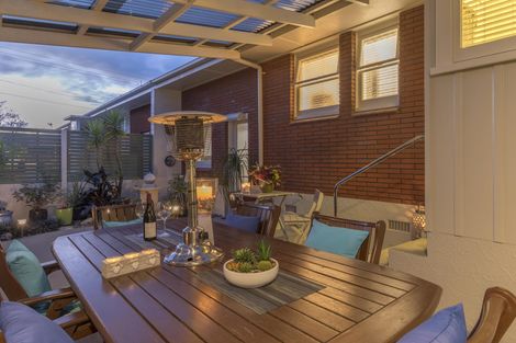 Photo of property in 2 Longwood Lane, Otumoetai, Tauranga, 3110