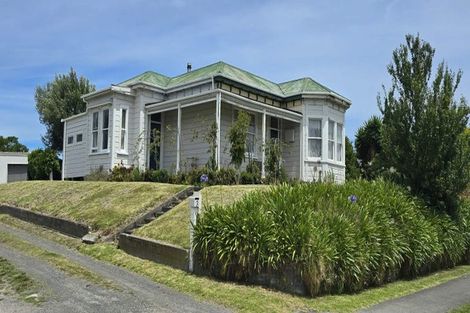 Photo of property in 3 Alma Road, Gonville, Whanganui, 4501