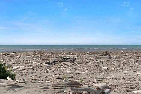 Photo of property in 254 Manly Street, Paraparaumu Beach, Paraparaumu, 5032