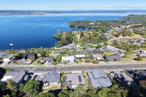 Photo of property in 80 Wakeman Road, Acacia Bay, Taupo, 3330
