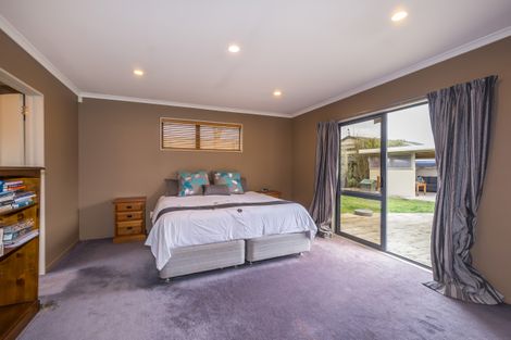 Photo of property in 16 Camleigh Close, Kaiapoi, 7630