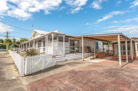 Photo of property in 1 Moore Avenue, Tawhero, Whanganui, 4501