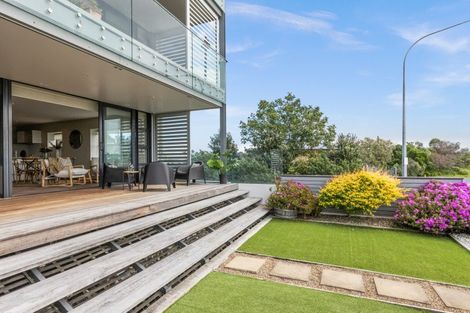 Photo of property in 213/7 Humber Street, Pandora, Napier, 4110