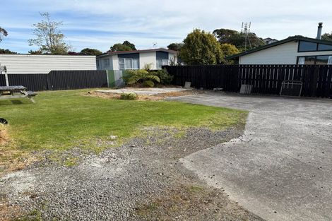 Photo of property in 110a Riversdale Drive, Merrilands, New Plymouth, 4312