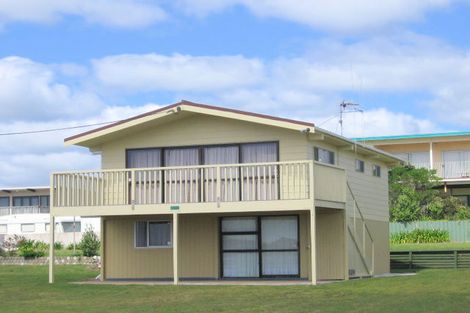 Photo of property in 100 Bway Road, Waihi Beach, 3611