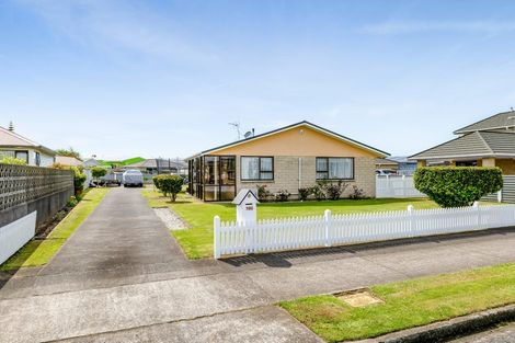 Photo of property in 180 Waihi Road, Hawera, 4610