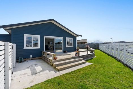Photo of property in 27 County Drive, Hawera, 4610